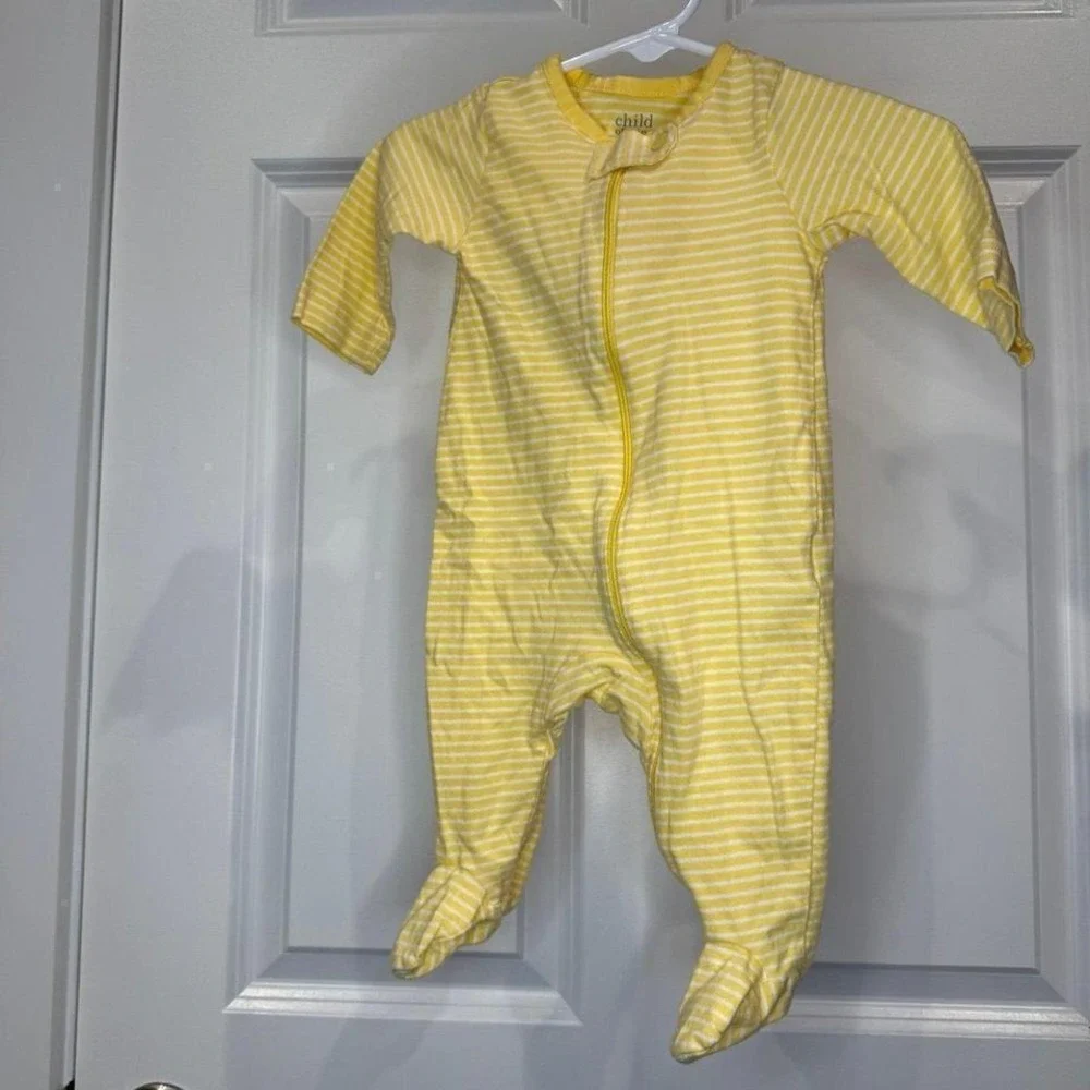 Carters Baby Sleeper Pajama Size 3 Months